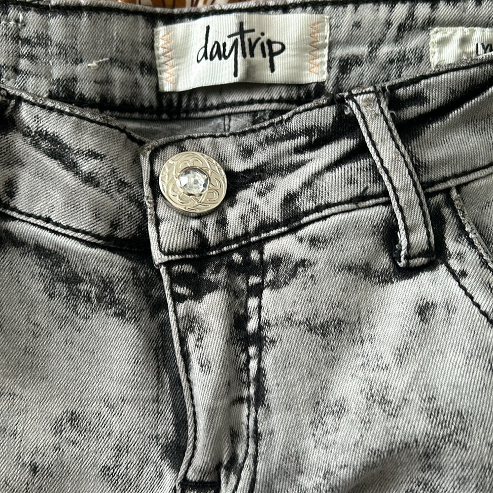 FLASH SALE daytrip LYNX SKINNY (acid wash) Black Jeans♥️
